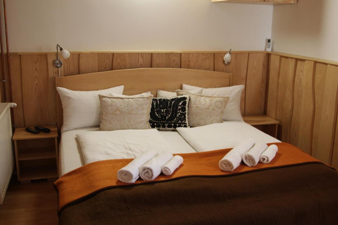 Tiszafa Vendeghaz Szentgal Hotel Екстериор снимка